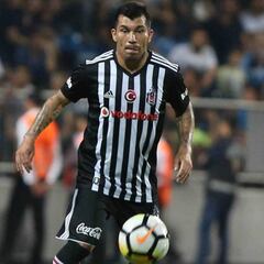 La grave crisis del Besiktas acelera el traspaso de Medel