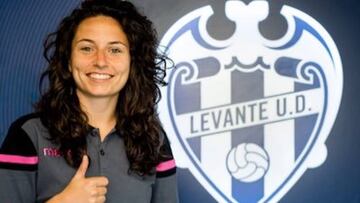 Ivana Andrés con el Levante.