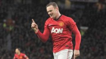 Wayne Rooney, vistiendo la camiseta del Manchester United con el patrocinio de AON, que ha renovado el sponsor sobre el club británico por ocho años.