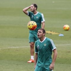 Joaquín: "La patada de Rossi a Márquez es de roja directa"