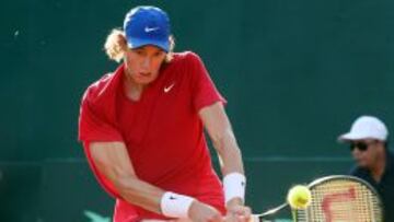 Nicolás Jarry derrotó en cuatro sets al peruano Juan Pablo Varillas.