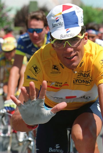 Era la quinta vez que se veía la misma imagen: Miguel Indurain, con el maillot amarillo en París. Pero también era la más importante. Un español, un navarro tranquilo y discreto, entraba en el Olimpo del ciclismo, ese deporte que en España era casi religión y con él logró cotas de popularidad asombrosas. Igualaba a Merckx, Hinault y Anquetil en triunfos, pero era el único que lo había logrado de forma consecutiva. Aquel Tour lo ganó con una autoridad tremenda: 4:35 a Zulle, 6:47 a Riis y 8:24 a Jalabert. Los únicos que quedaron a menos de 10 minutos del navarro, que a pesar de no poder con el reto de sumar el sexto, pasó a ser considerado desde entonces como uno de los mejores deportistas de la historia.