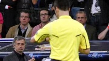 <b>DOBLE EXPULSIÓN. </b>Después de Pepe, echó a Mou por aplaudirle.