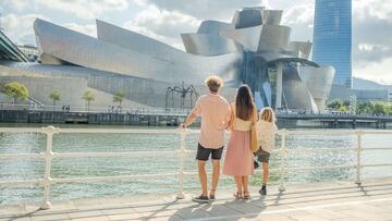 Advierten de las fotos “prohibidas” en monumentos españoles: si las haces pagarás hasta 3.000 euros