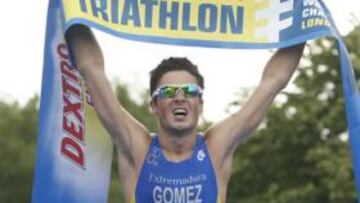 Gómez Noya, exultante.