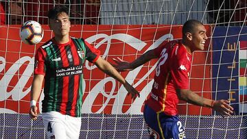 Sebastián Varas anota ante Palestino.