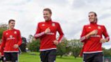 Bale entrenando con su selección.