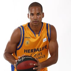 Báez: "Tavares no intimida, directamente no te deja lanzar"