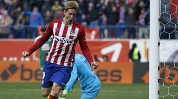 Torres marcó contra el Eibar su gol 100 con el Atleti.