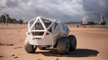 BeachBot, un coche lunar con brazos para limpiar colillas de las playas