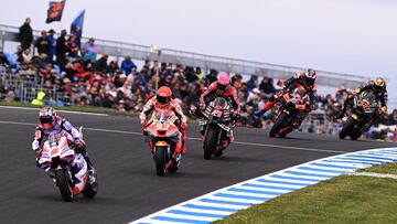 Zarco por delante de Márquez, Aleix, Miller y Marini.