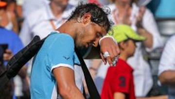 Nadal se retiró mareado y tras serle tomada la tensión