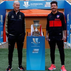 Un batallón de centrocampistas avanza contra el tocado Oblak