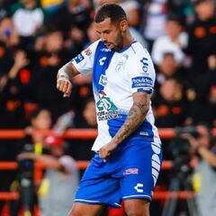 Edwin Cardona anota y da la clasificación a Pachuca