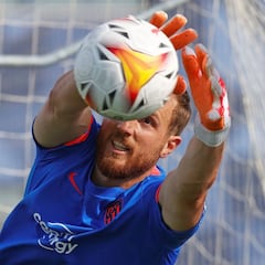 Oblak, siete años de seguridad bajo los palos en el Atlético