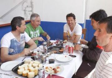 Los jugadores Atléticos disfrutaron de una barbacoa argentina después del entrenamiento antes de afrontar la recta final de la temporada.