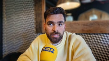 David Gil en la tertulia de Radio Cádiz desde el Arsenio Manila.