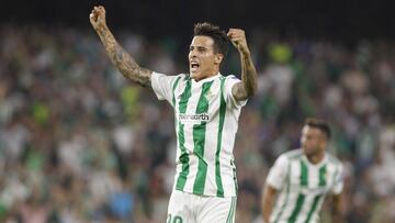 Cristian Tello, tras marcar un gol.
