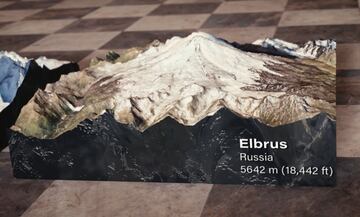 Situado en la cordillera caucásica de junto con los montes Urales, en Rúsia, esta colosal mole de roca goza el título de ser la montaña más grande de todo el continente europeo. El pico que separa, oficialmente, Europa y Asia.