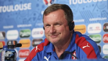 Pavel Vrba: “Spain’s brand of football is not new to us”