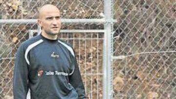 <b>A LA ESPERA. </b>Antonio PInilla quiere renovar pero tampoco pretende que su futuro se convierta en un culebrón.