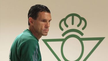 Gustavo Poyet.