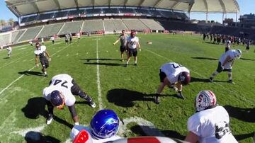 Una GoPro usada durante unos entrenamientos y colocada sobre el quarterback del equipo