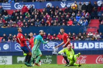 Osasuna-Barcelona en imágenes