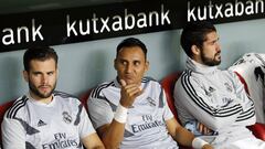 Nacho, Keylor Navas e Isco en el banquillo.