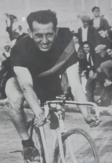 Los dos oros de Mora y la memoria de Llorens