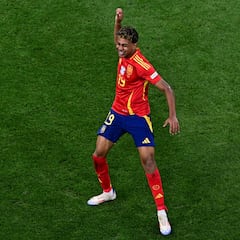 Lamine rompe otro registro para la historia