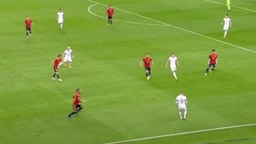 La acción de Ramos sobre Werner en el 2' que resume la paliza de España