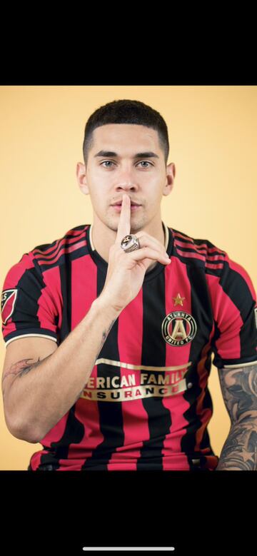 Así decidió salir en la foto el futbolista Franco Escobar