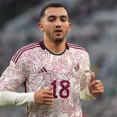 Luis Chávez: tres propuestas para llegar al fútbol europeo