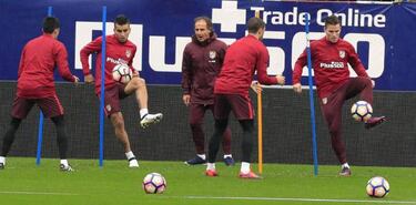 "Sevilla and Atleti can both challenge Madrid and Barça"