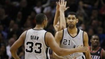 Boris Diaw y Tim Duncan.