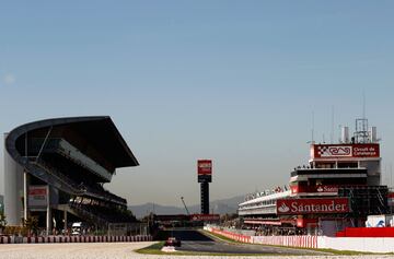 Montmeló tomó el relevo de Jerez en 1991 y desde entonces es la cita española por excelencia. No ha faltado nunca en el Mundial y cada año lucha para que así siga siendo pese a que cada vez se encuentran más complicaciones. Allí se ha visto ganar sobre todo a Schumacher (seis veces) y a Hamilton (en cinco ocasiones), pero los mejores momentos se han vivido de la mano de Alonso y de la marea azul que se reunía en sus mejores años con Renault como si de una catedral se tratase. En 2021 estrena una reformada Curva 10 con trazada única para F1 y MotoGP. 