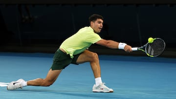 Carlos Alcaraz, durante su partido contra Alex De Miñaur en Melbourne.
