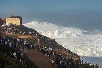 Las olas de Epsilon en Nazaré.