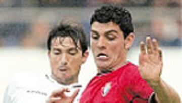 John Aloisi, ariete osasunista.