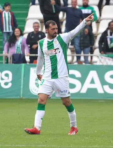 The former Atlético, Sporting and Osasuna player (now currently in Córdoba) underwent surgery for a permanent foramen ovale.