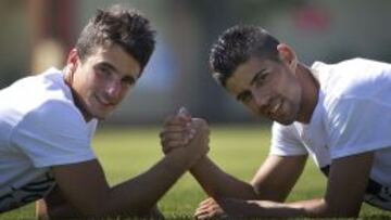 Juanfran y el 'Galgo' Juan Carlos disfrutan en el Betis