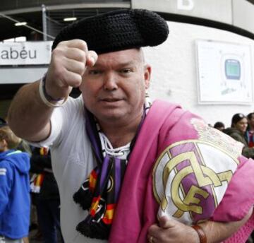 Seguidores del Real Madrid y Barcelona.