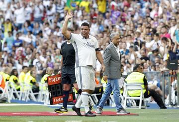 Ronaldo waves to the fans.