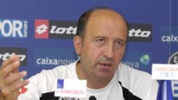 <b>PROBLEMAS. </b>El relevo de Filipe y la fragilidad de los delanteros, quebraderos de cabeza para Lotina.