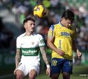 Elche 2 - Cádiz 1: resumen, goles y resultado del partido de LaLiga Hypermotion 2024