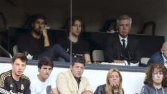 Ancelotti y Casillas fueron ovacionados por el Bernabéu