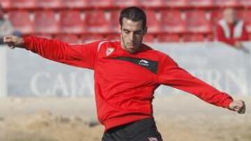 Negredo, recién casado, novedad en la última sesión