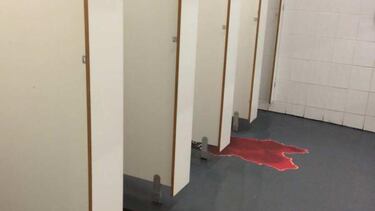 Hitman se promociona con asesinatos en el baño