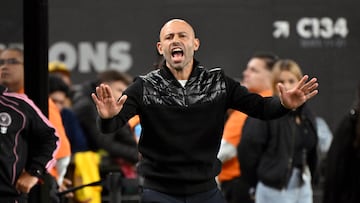 Ustari: “Mascherano era un entrenador dentro de la cancha”